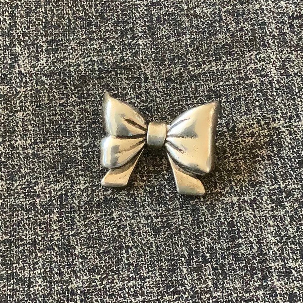 Vintage 1960”s Bow Pin